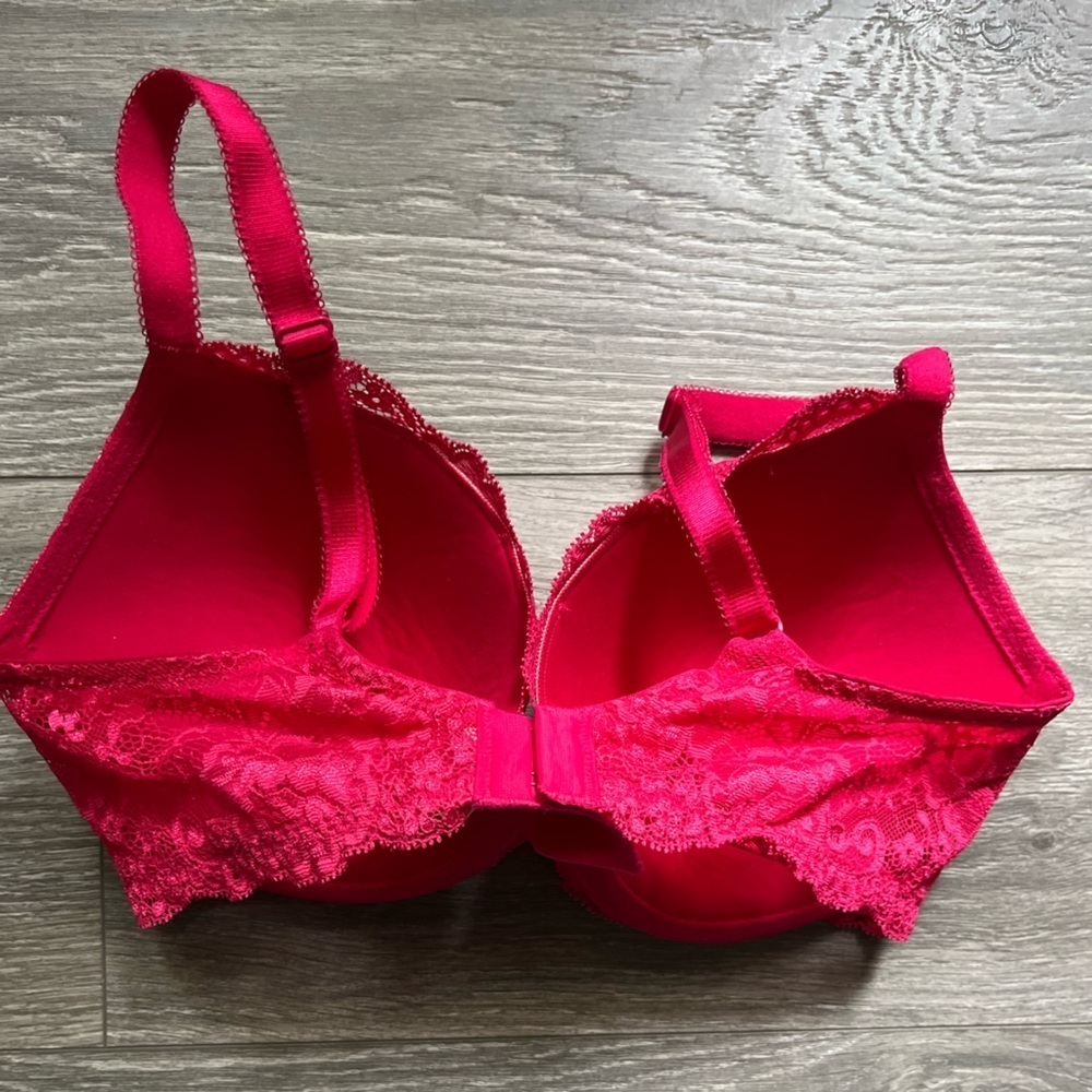 Victoria’s Secret Bright Pink Bow Rhinestone Underwire Lace Bra 32DD (E) - Picture 3 of 5